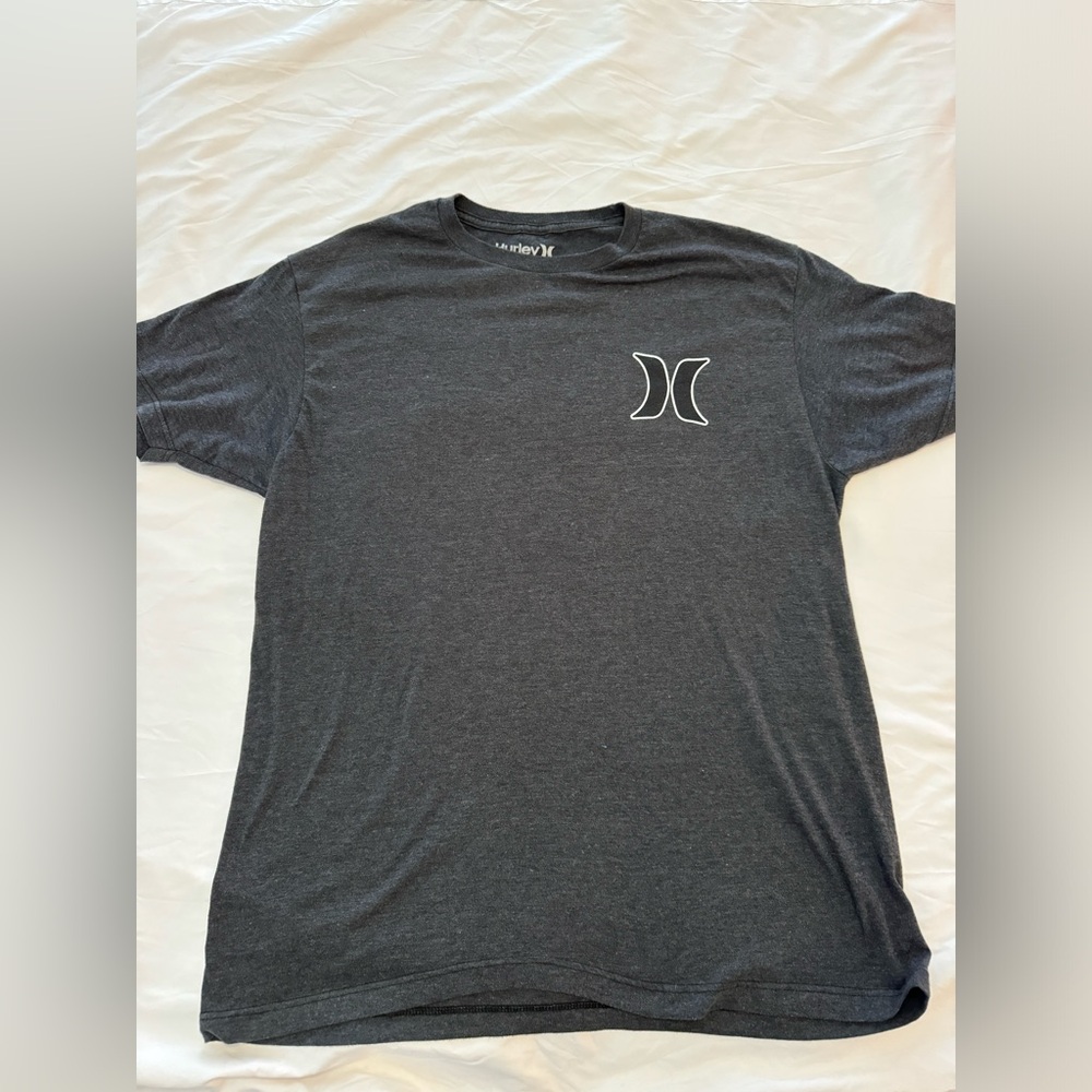 Mens gray Hurley t-shirt. Size large